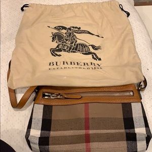 Burberry purse